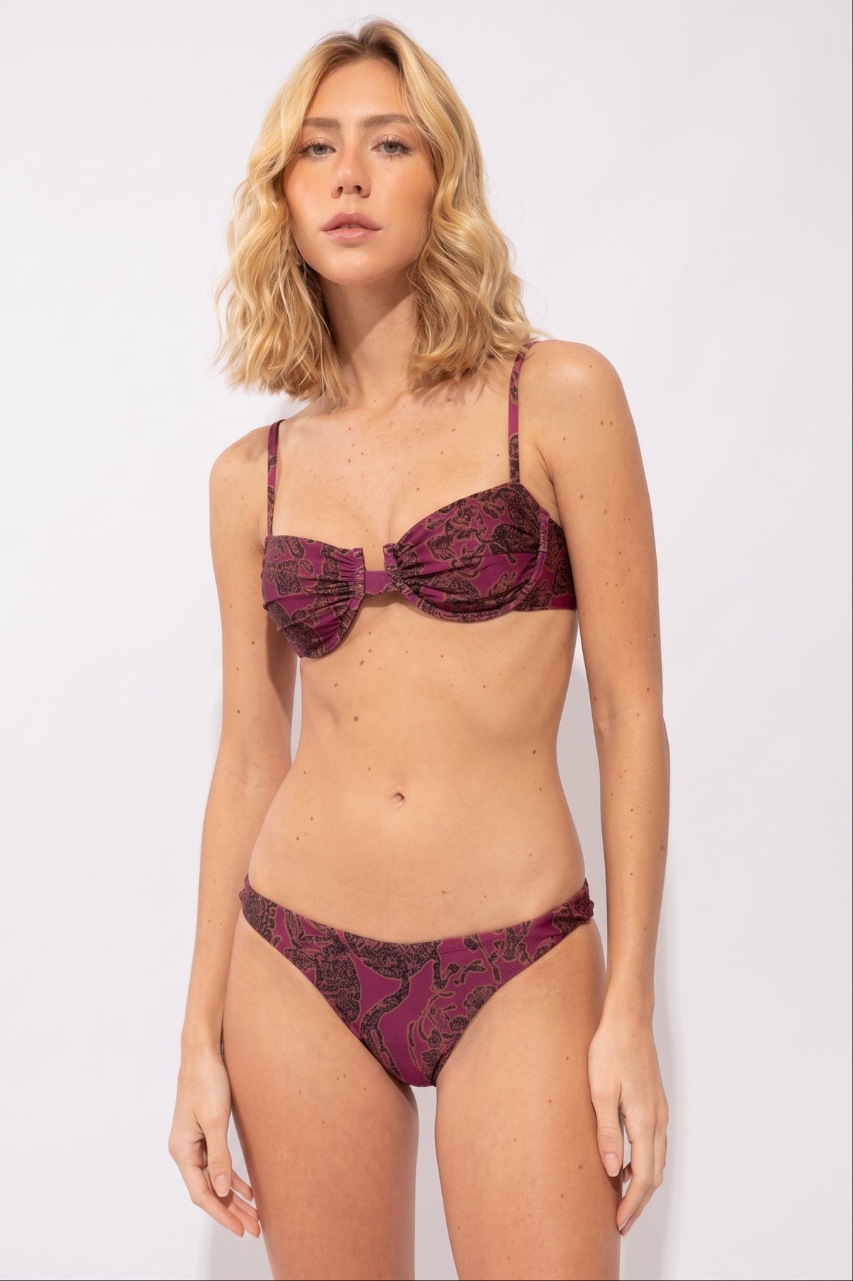 CALÇA ROBERTA ONÇA PINTADA